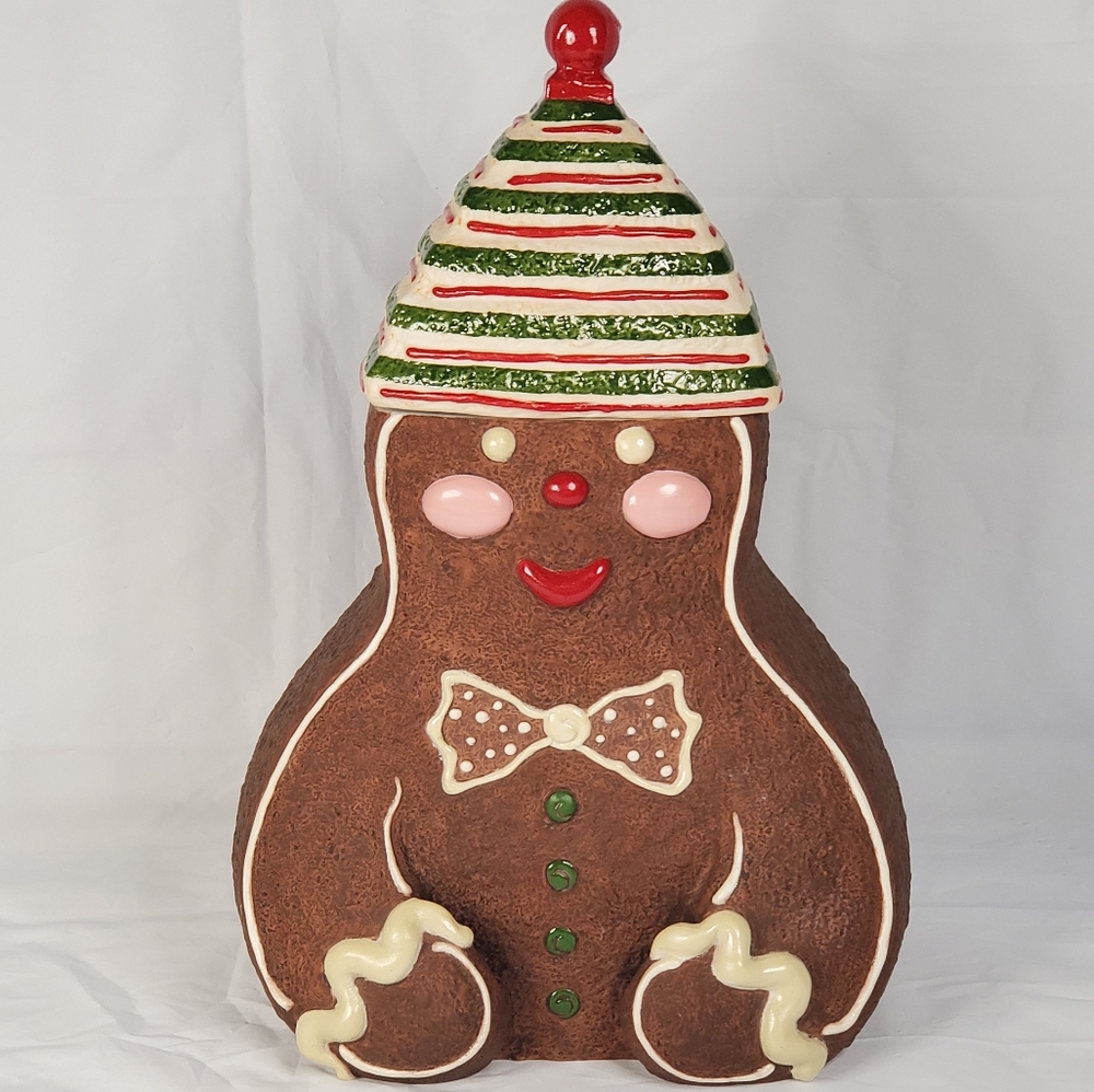 Gingerbread man cookie jar